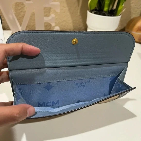 MCM Long Bifold Wallet - Picture 8 of 16